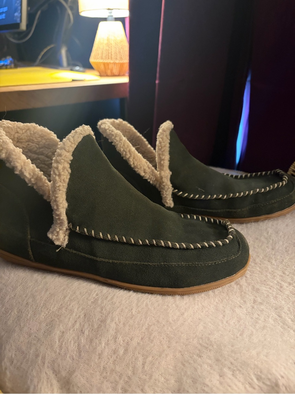 Blondo Green Suede Shearling-Lined Moccasins Waterproof size 8m